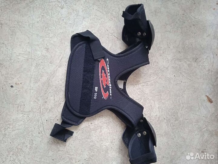 Хоккейные шорты, краги