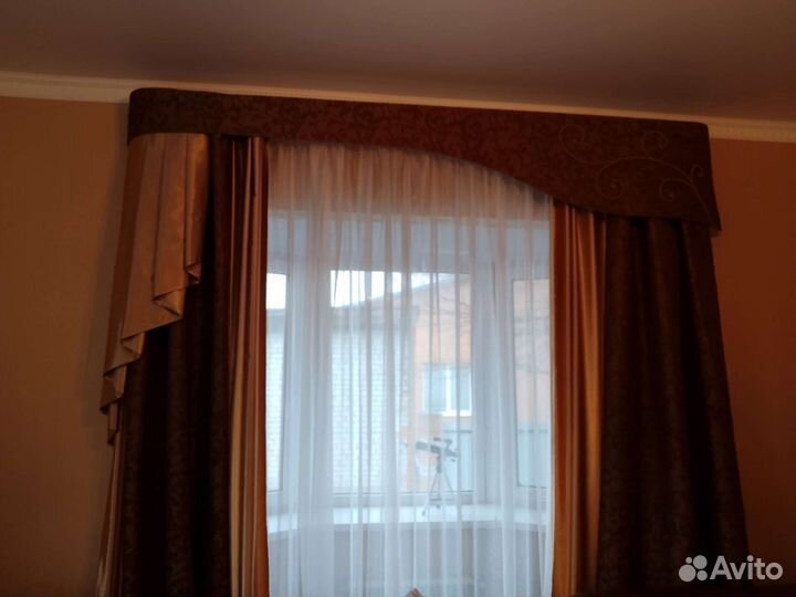 Шторы с ламбрекеном бу