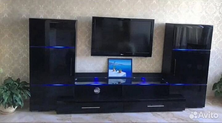 Тумба под телевизор