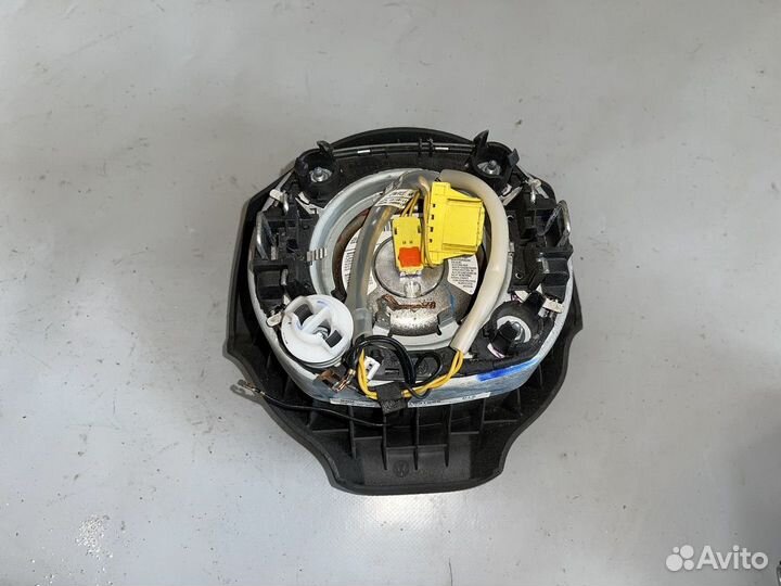 Подушка безопасности водителя VW Jetta 5 6, Golf 6