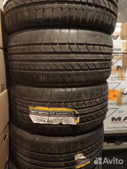 Dunlop SP Sport Maxx 255/40 R18