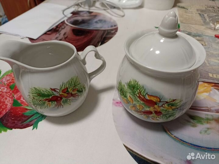 Сахарница +молочник