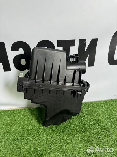 Корпус воздушного фильтра Toyota C-hr Auris