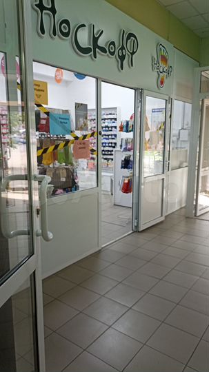 Торговая площадь рядом с входом 21.8 м²