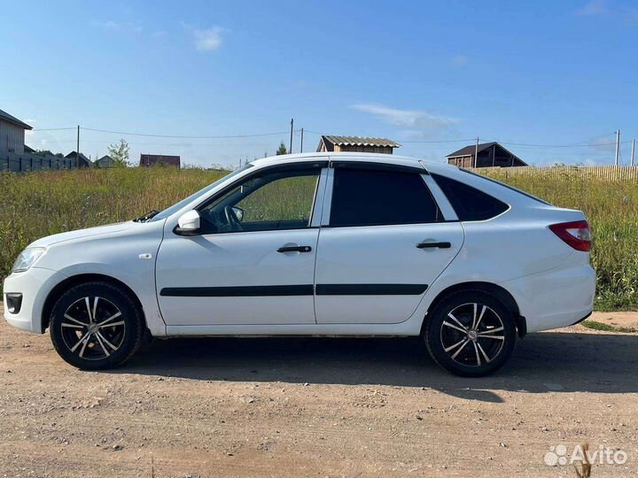 LADA Granta 1.6 МТ, 2015, 104 000 км