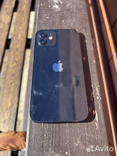 iPhone 12, 64 ГБ