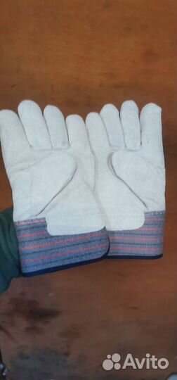 Перчатки