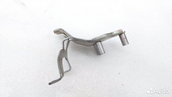 Кронштейн турбокомпрессора Mercedes-Benz E-Class