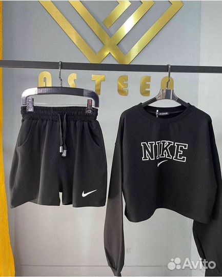 Костюм женский Nike короткий свитшот и шорты