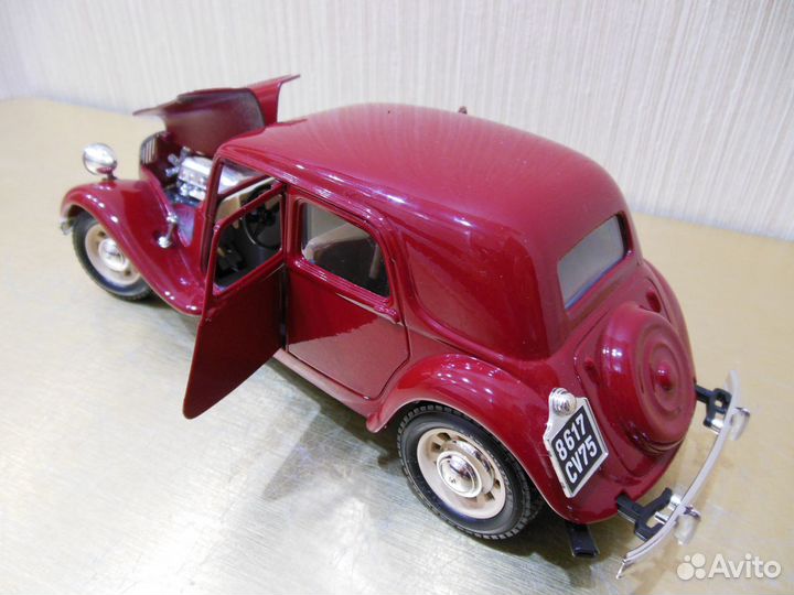 Citroen 15 CV TA(1938г.) 1:24