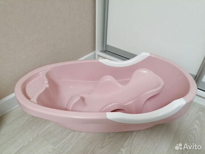 Ванночка для купания с горкой