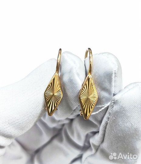 Золотые серьги