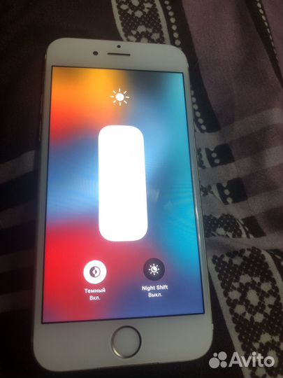 Телефон iPhone 6s