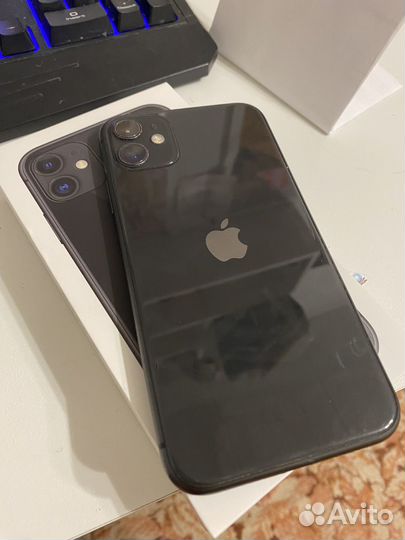 iPhone 11, 64 ГБ