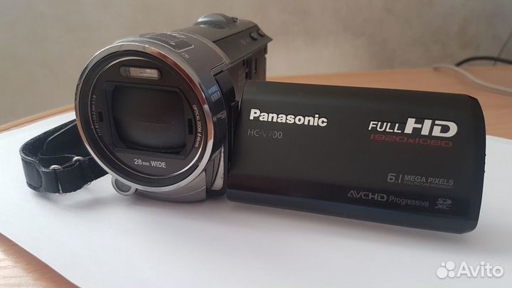 Видеокамера panasonic HC-V700
