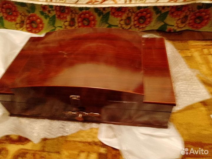 Набор столовых приборов новый