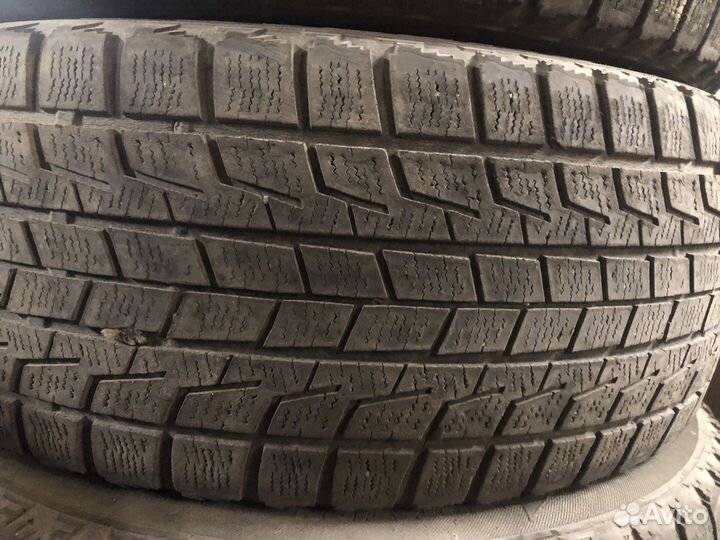 Bridgestone Blizzak Revo1 215/55 R17
