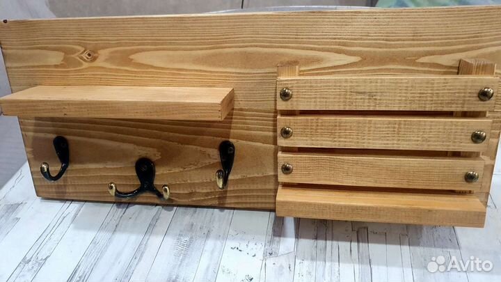 Ключница настенная из дерева