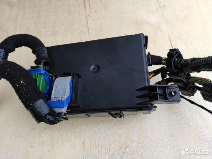 Блок BCM предохранителей салона на Opel Corsa D