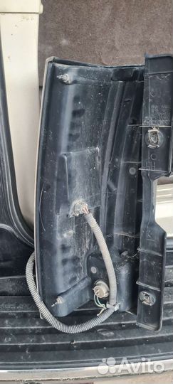 Задний фонарь правый на escalade