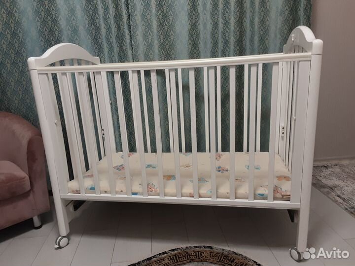 Детская кроватка