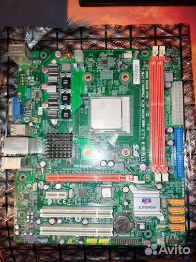 Материнская плата с процессором