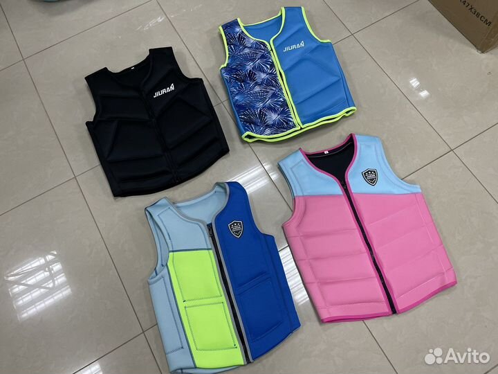 Жилет водный страховочный спасательный