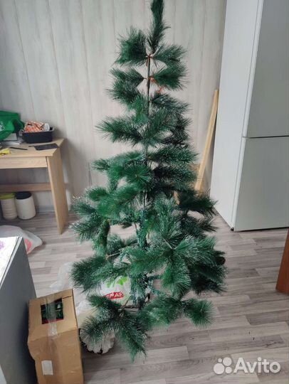 Елка искусственная, вечнозелёная