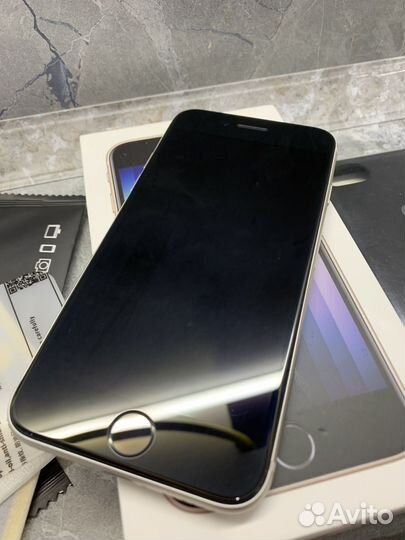 iPhone SE (2022), 64 ГБ