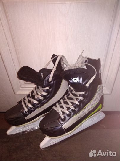 Коньки хоккейные 38 размер