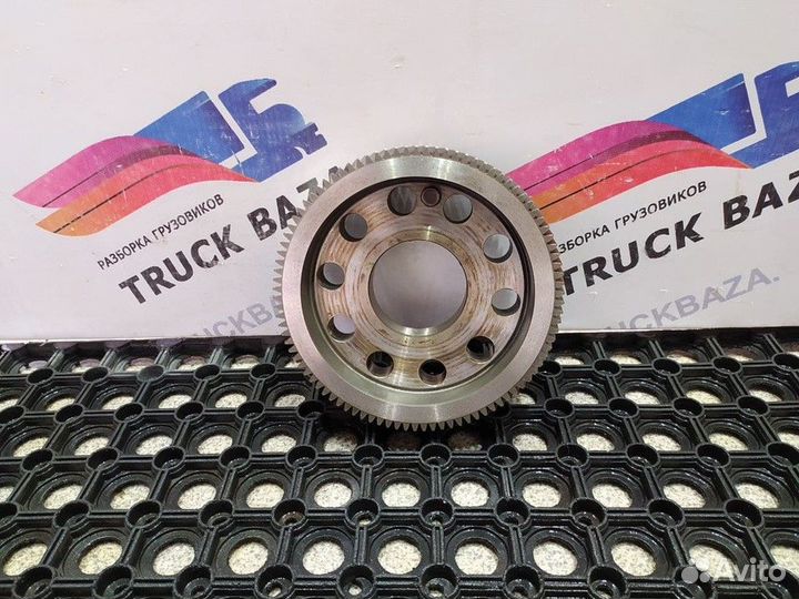 1466704 Шестерня коленвала