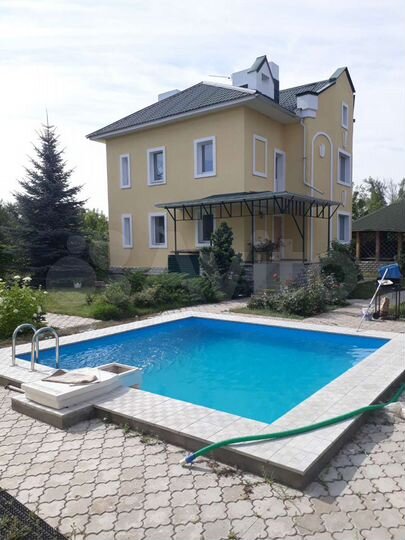 Дом 210 м² на участке 12 сот.