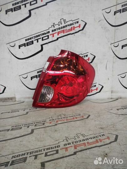 Фонарь mazda verisa DC5R DC5W P4417 правый D461511