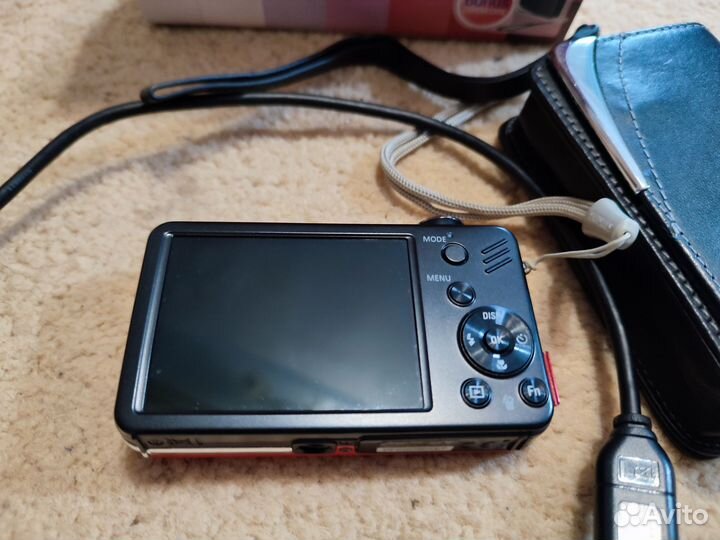 Компактный цифровой фотоаппарат Samsung ST91