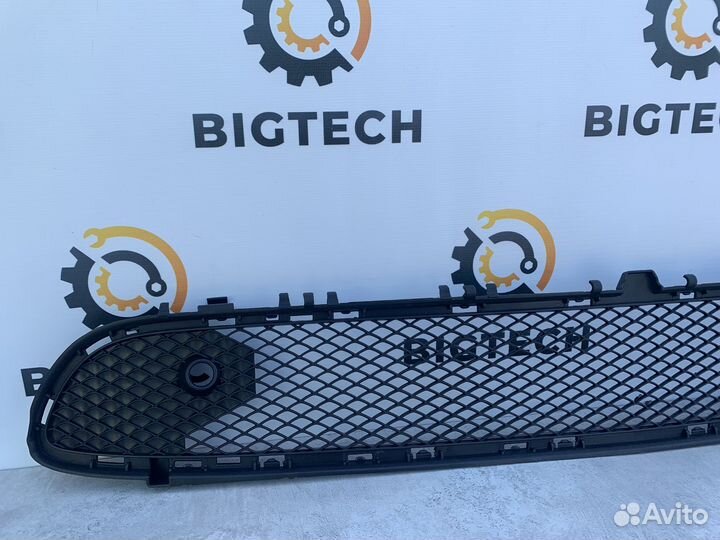Решетка бампера Mercedes X156 A1568853122