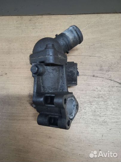 Корпус термостата Mitsubishi carisma митсубиси