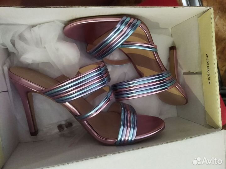 Босоножки женские 38 размер