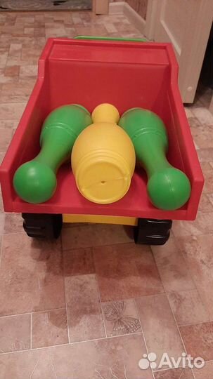 Машина с кеглями