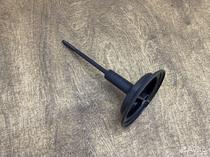 Крепление запасного колеса Ford Focus 2 седан