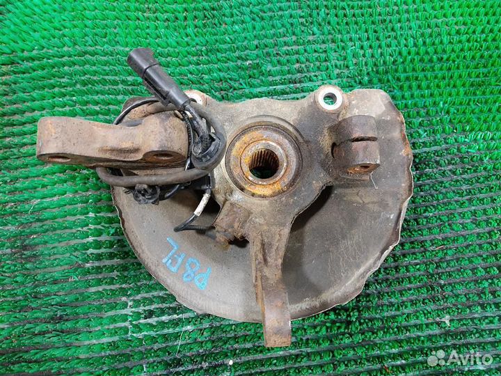 Кулак передний левый Mitsubishi Lancer 10 2010