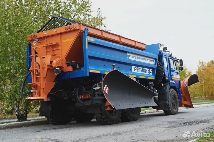 Комбинированная дорожная машина Камаз-43118