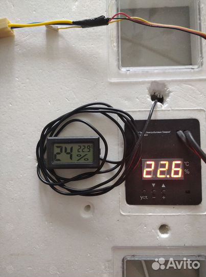 Инкубатор «несушка»«модернизированный» на 104 яйца