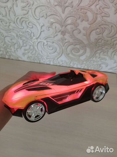 Машинка музакальная светащаяся Hot Wheels