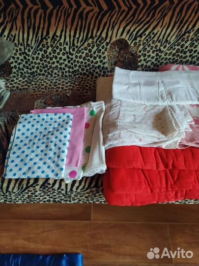 Одеяла,пододеяльники и пелëнки