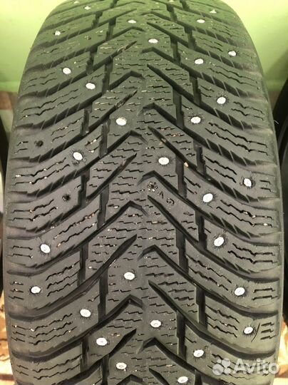 Nokian Tyres Hakkapeliitta 8 205/50 R17 93T