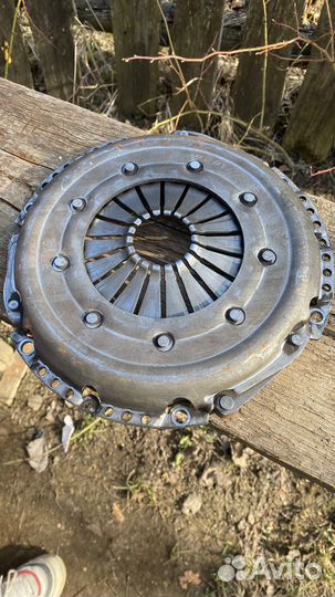 Диск сцепления с корзиной на Фольксваген пассат В5