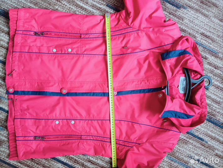 Ветровка женская 56р