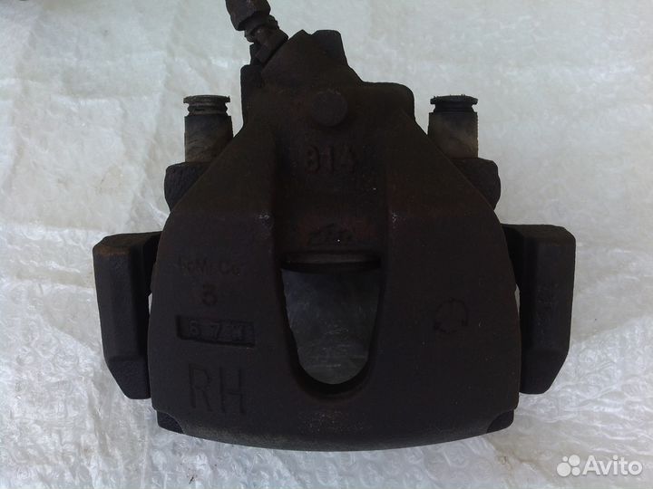 Мазда 3 (вк 2006г) -передний правый суппорт