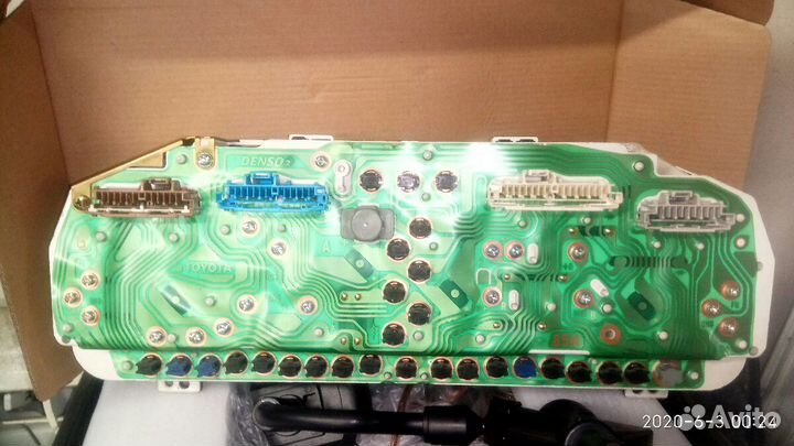 Щиток приборов