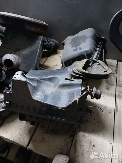 Корпус воздушного фильтра на chevrolet cruze